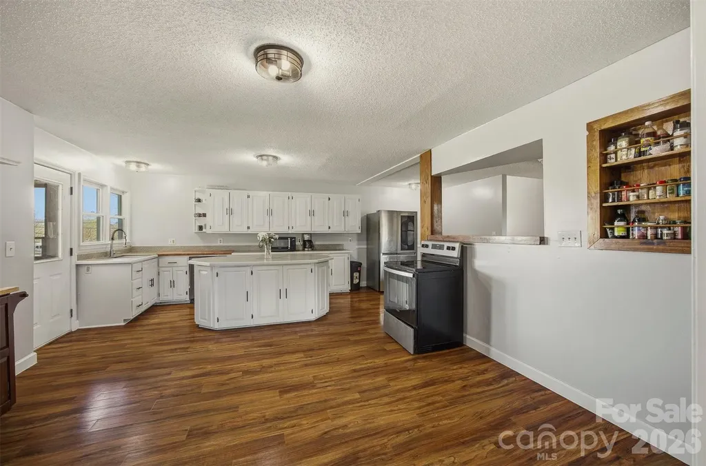 1095 Elm Circle Granite Falls NC 28630
