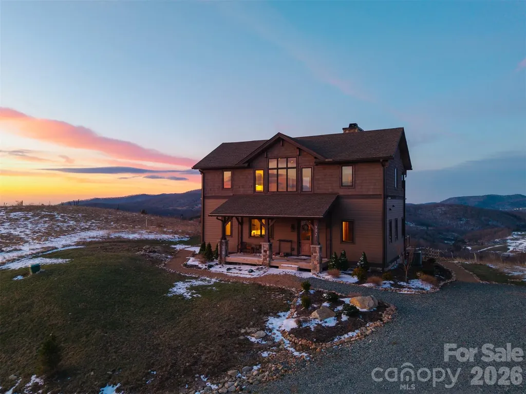 352 Great Sky Drive Banner Elk NC 28604
