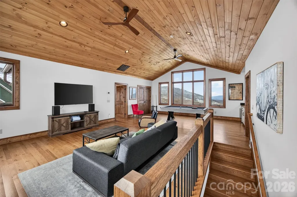 352 Great Sky Drive Banner Elk NC 28604