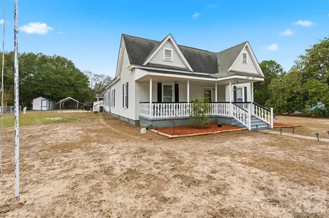 207 Oak Avenue Hamlet NC 28345