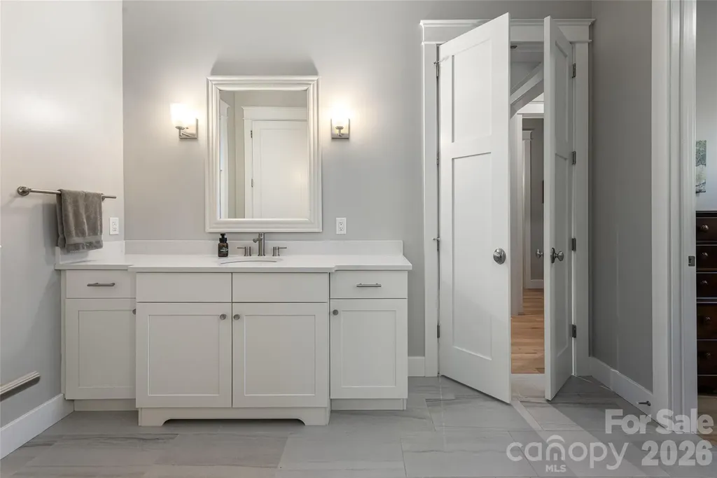 450 Barrington Drive Asheville NC 28803