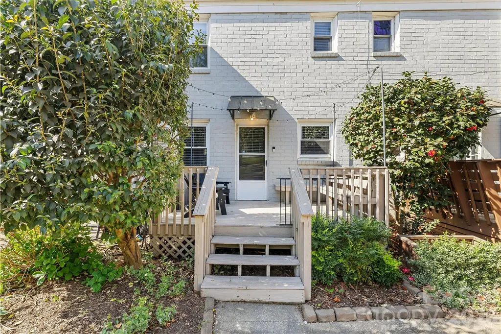 220 Wakefield Drive Charlotte NC 28209