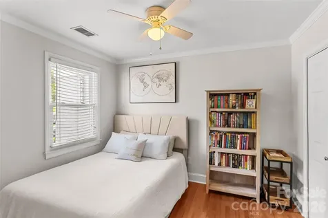 220 Wakefield Drive Charlotte NC 28209