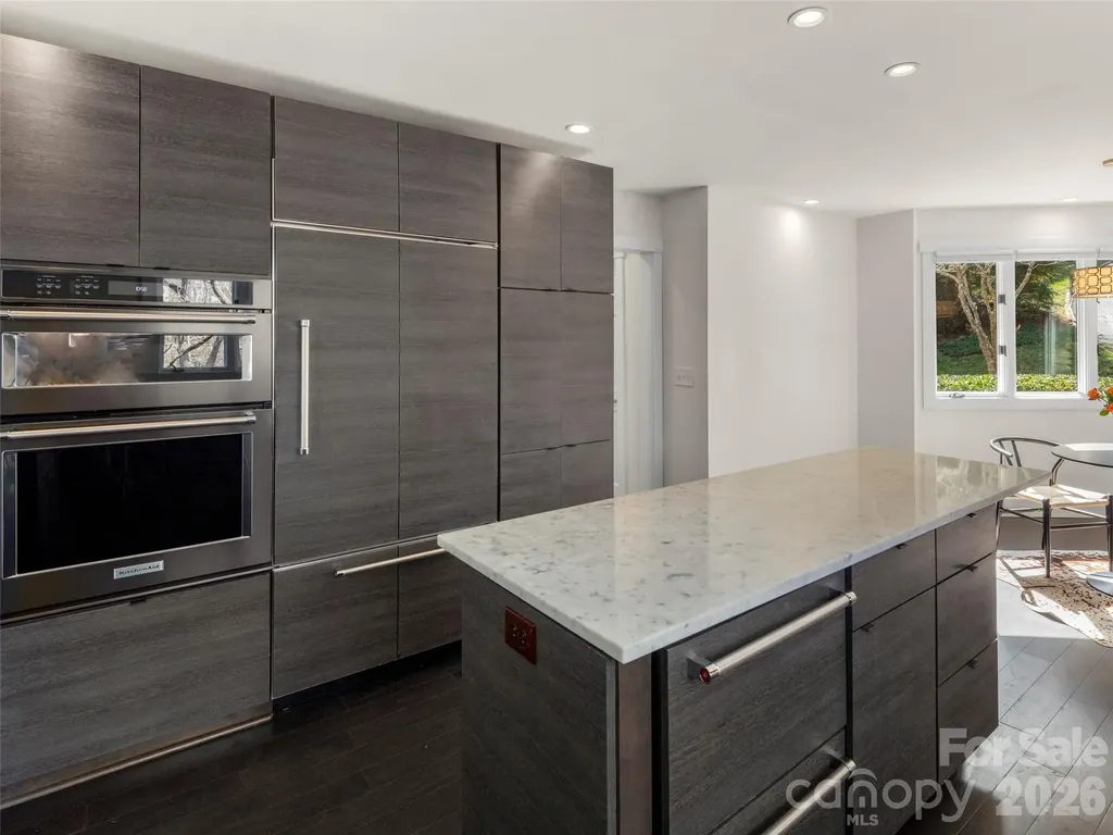 3501 Timber Trail Asheville NC 28804