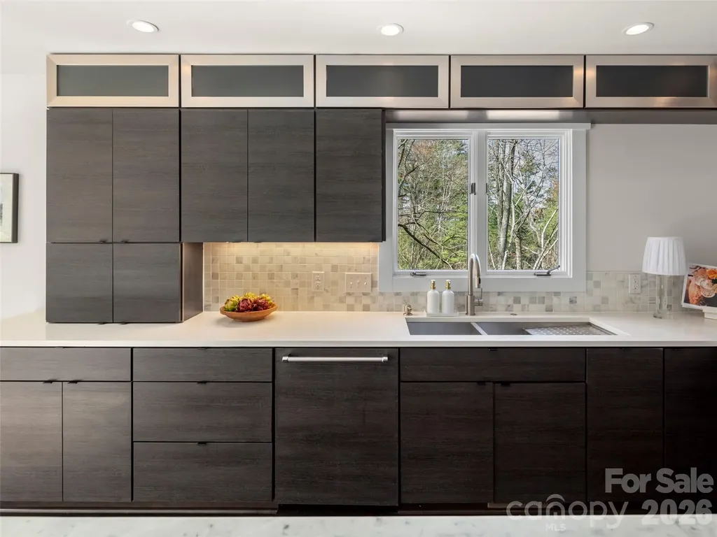 3501 Timber Trail Asheville NC 28804