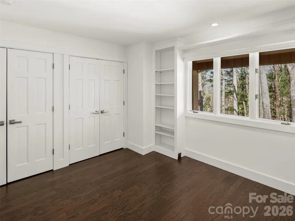 3501 Timber Trail Asheville NC 28804