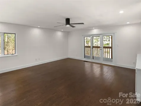 3501 Timber Trail Asheville NC 28804