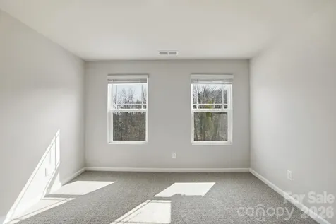 2525 Hedgecliff Road Kannapolis NC 28025