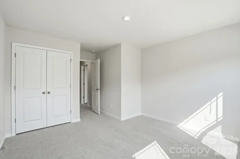 2525 Hedgecliff Road Kannapolis NC 28025