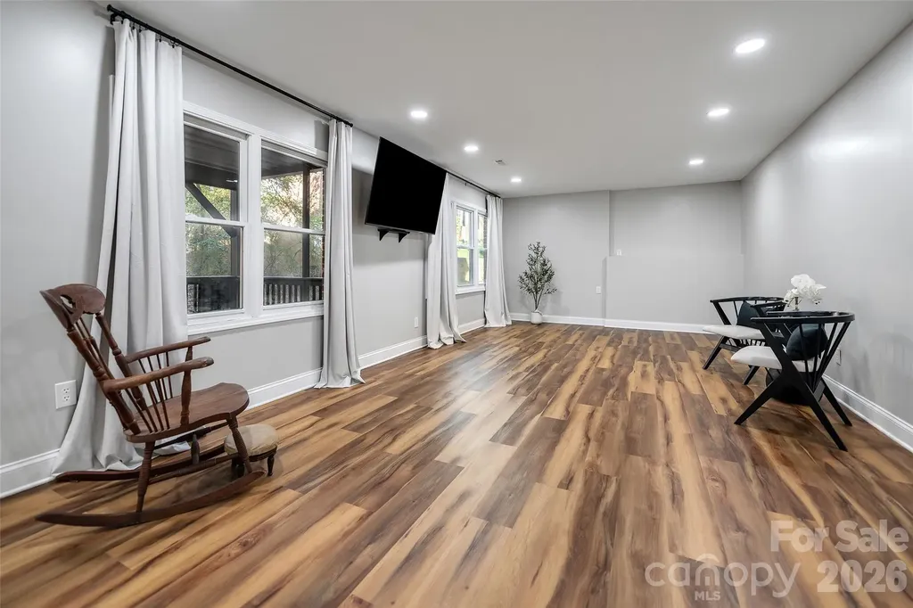 902 Hoke Trail Cramerton NC 28032