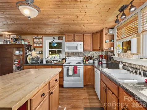 608 Evans Road Canton NC 28716