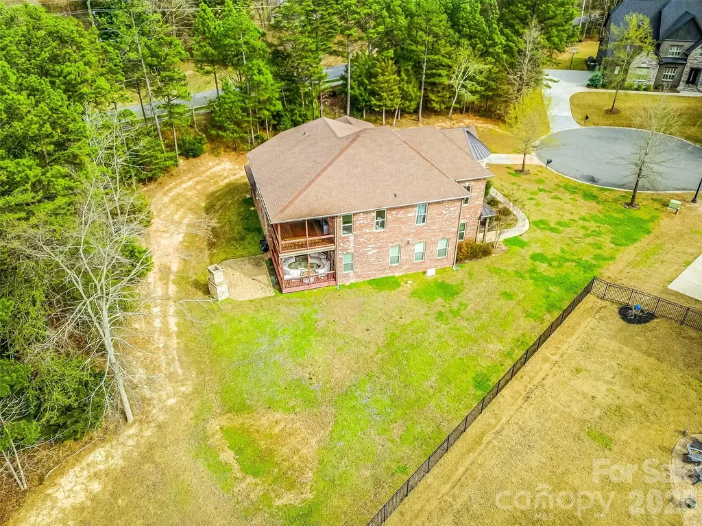 16202 Monnet Place Court Charlotte NC 28278