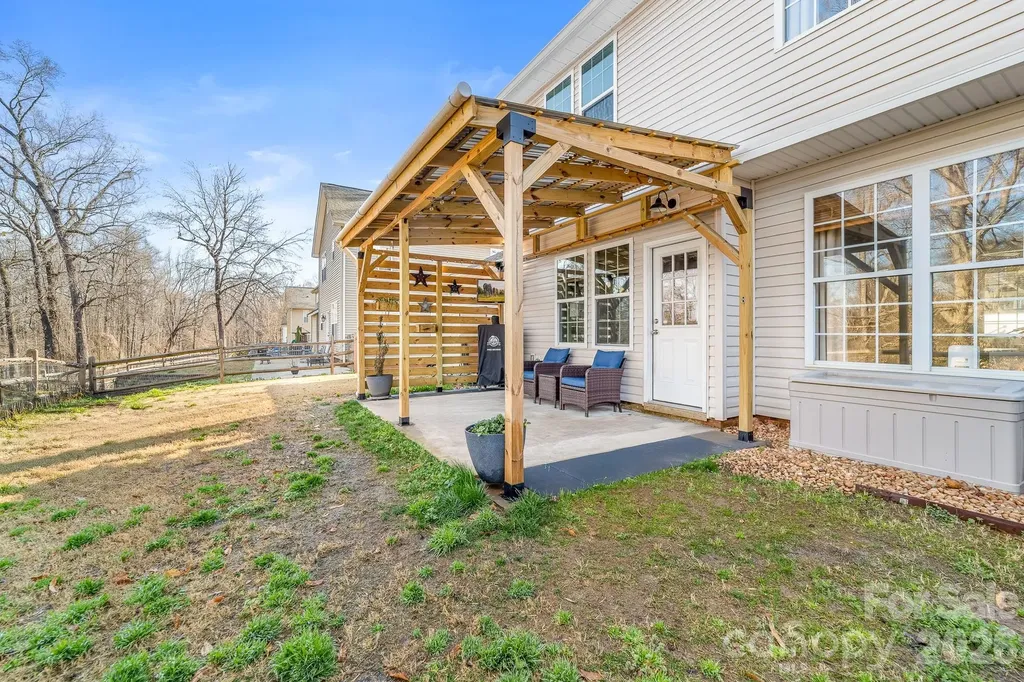 211 Howe Street Belmont NC 28012