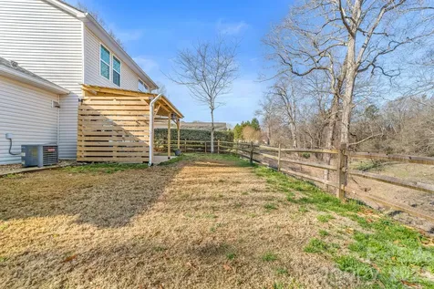 211 Howe Street Belmont NC 28012