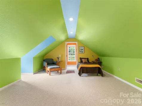 33 Copper Penny Lane Burnsville NC 28714