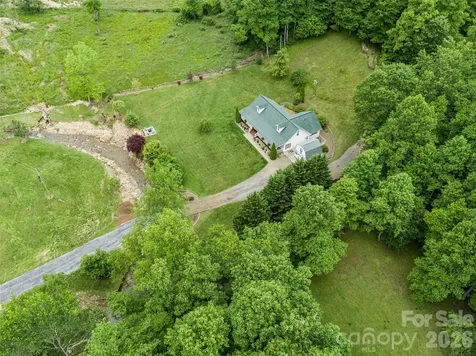 33 Copper Penny Lane Burnsville NC 28714