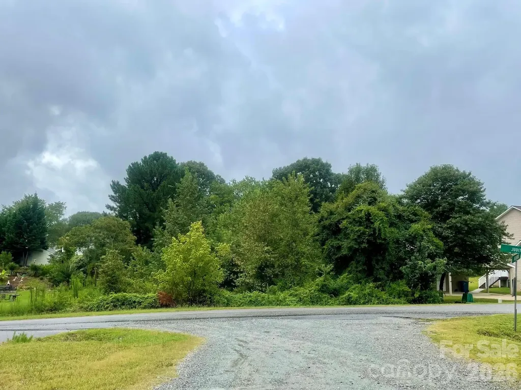 248 Katherine Drive Denver NC 28037