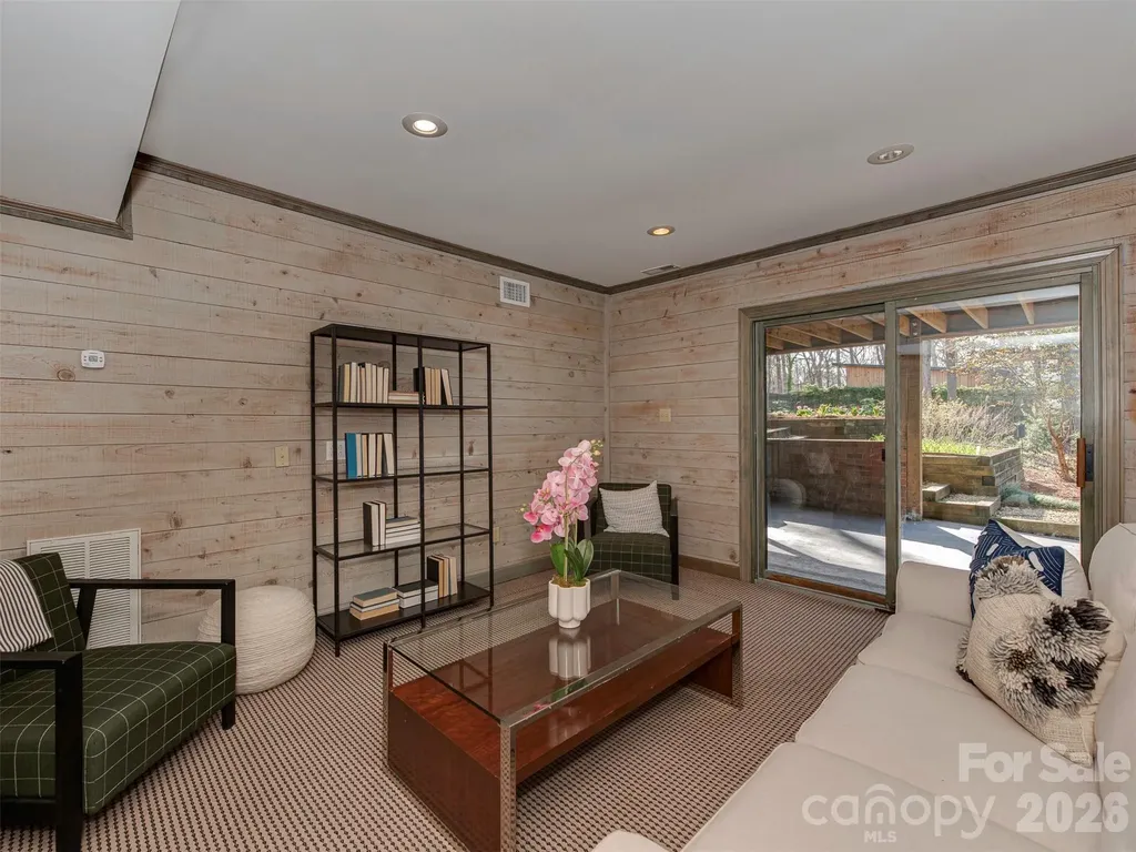 7244 Terrace Drive Charlotte NC 28211