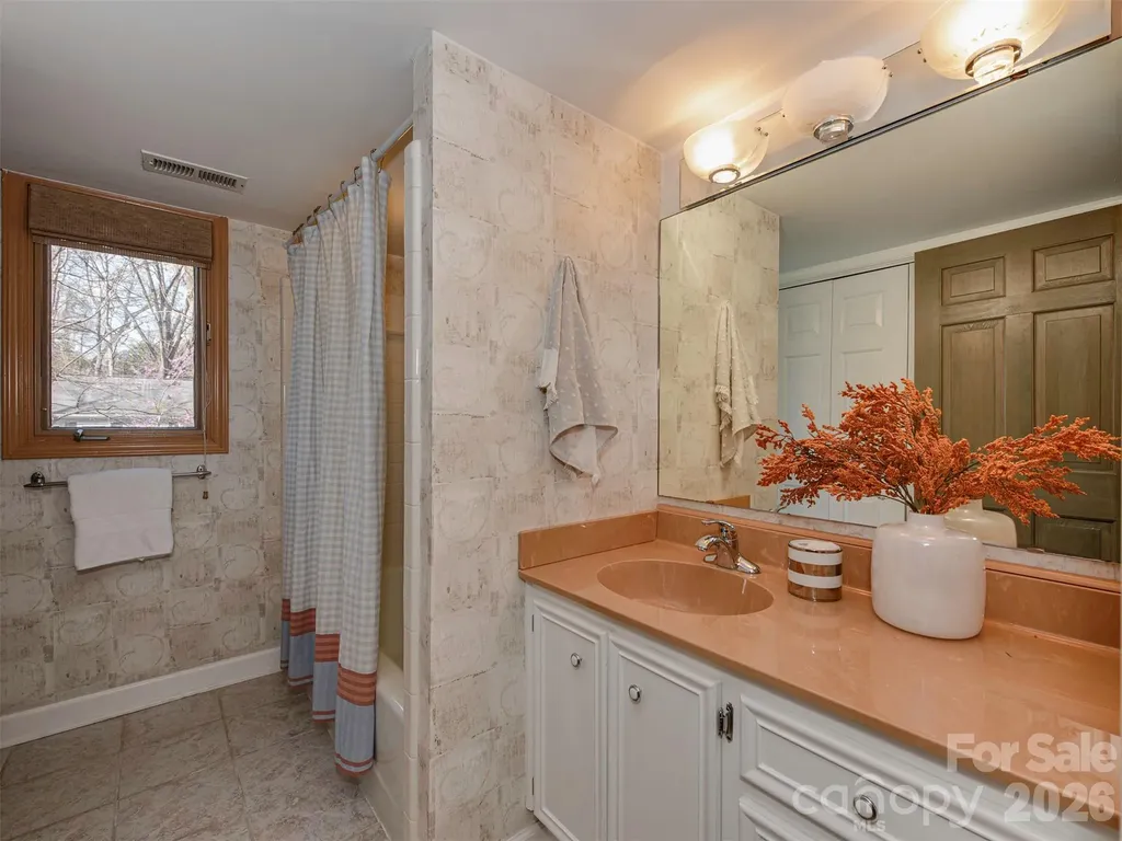 7244 Terrace Drive Charlotte NC 28211