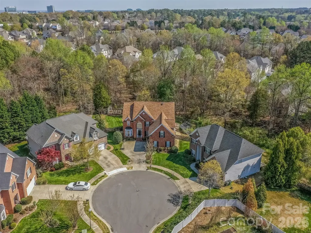 12103 Crescent Run Court Charlotte NC 28277