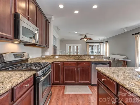 12103 Crescent Run Court Charlotte NC 28277