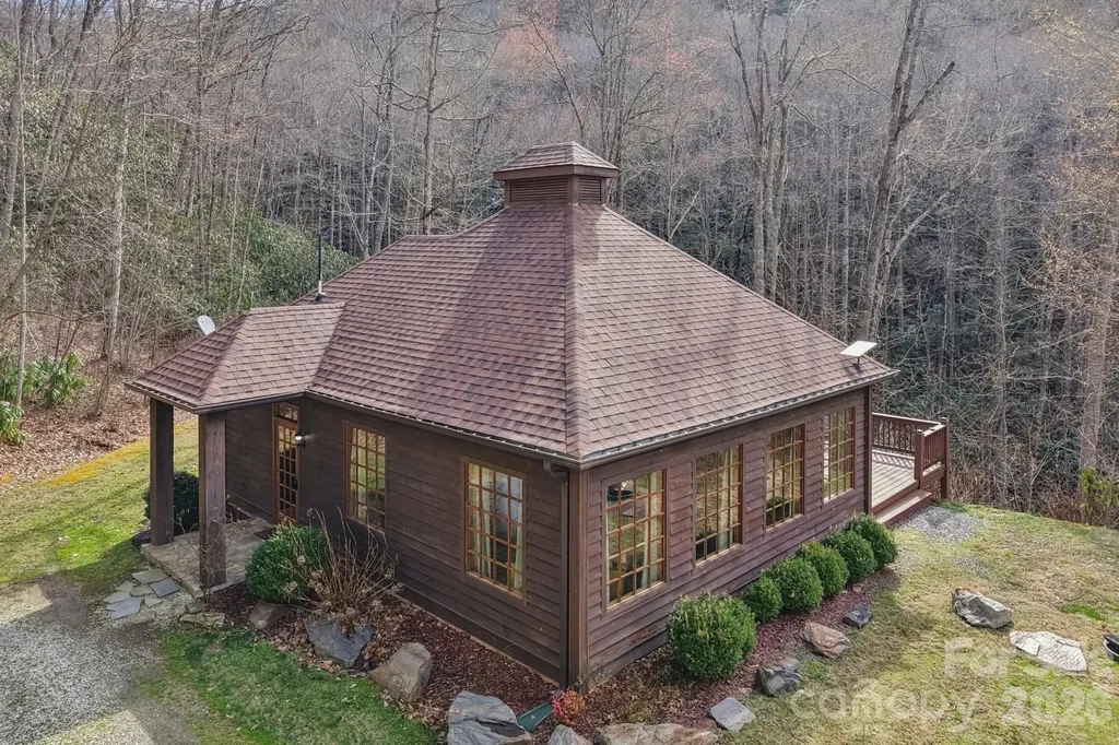 1012 Alarka Highlands Drive Bryson City NC 28713