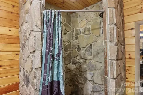 1012 Alarka Highlands Drive Bryson City NC 28713
