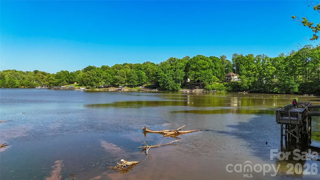 1480 Ardmore Drive Sherrills Ford NC 28673