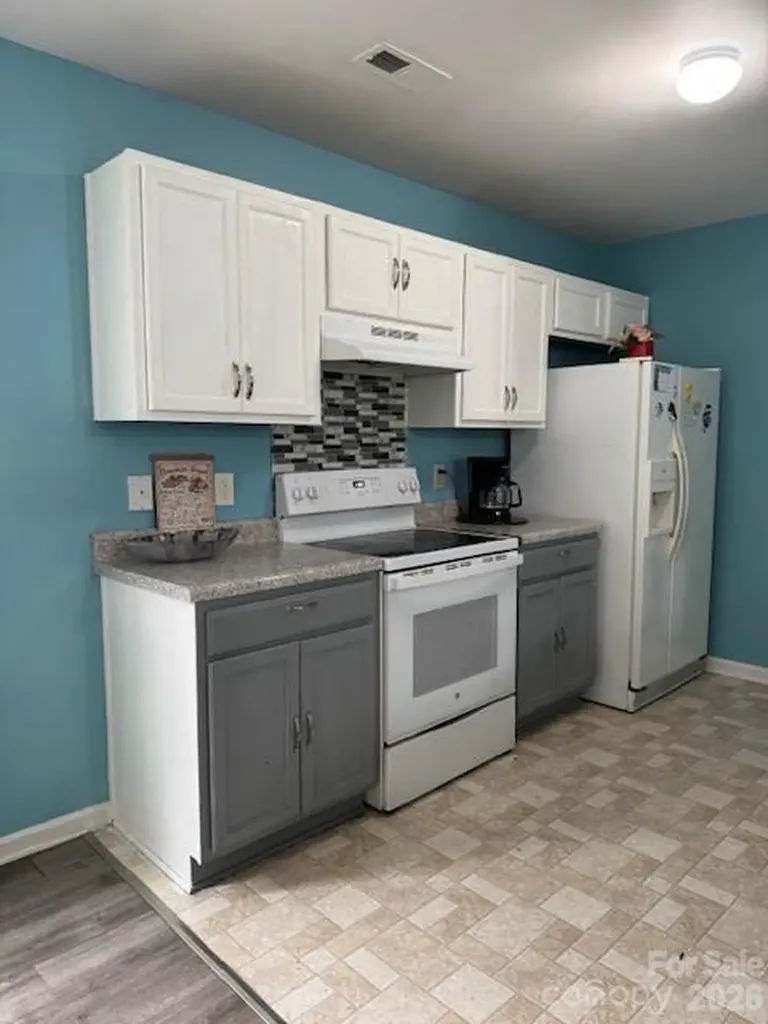 3514 Crestridge Drive Charlotte NC 28217