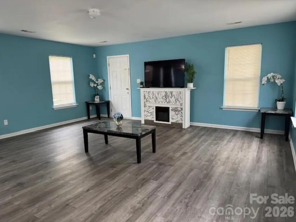 3514 Crestridge Drive Charlotte NC 28217