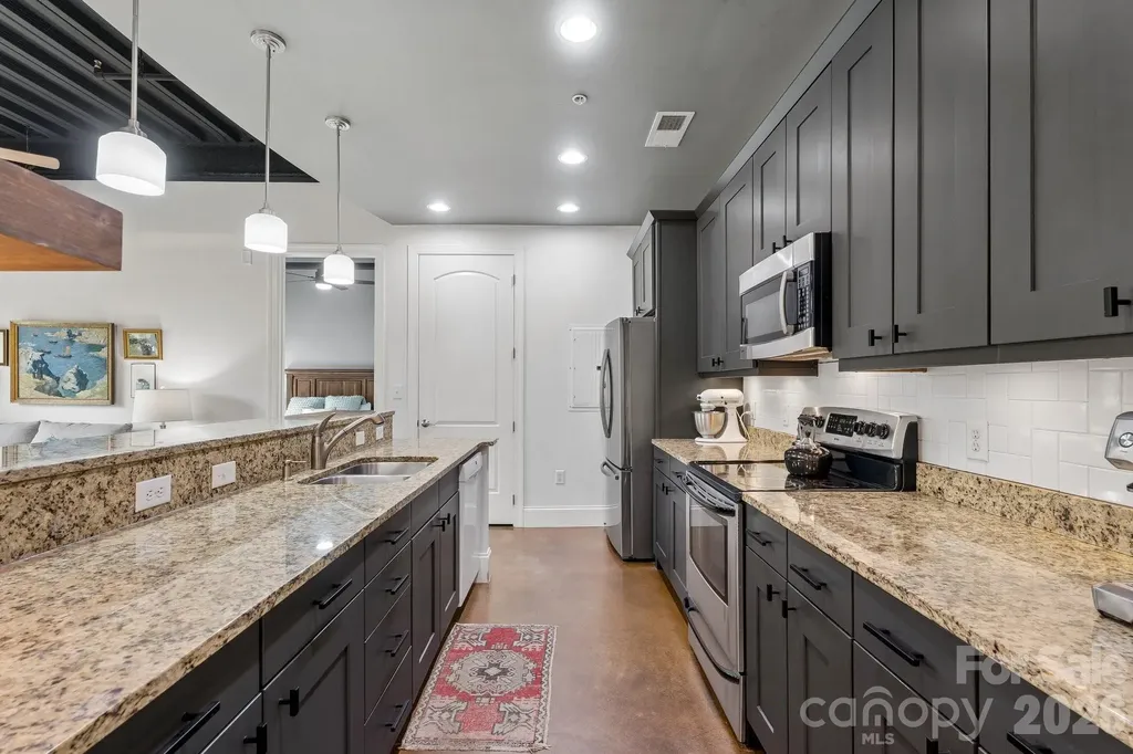 2338 Yadkin Avenue Charlotte NC 28205