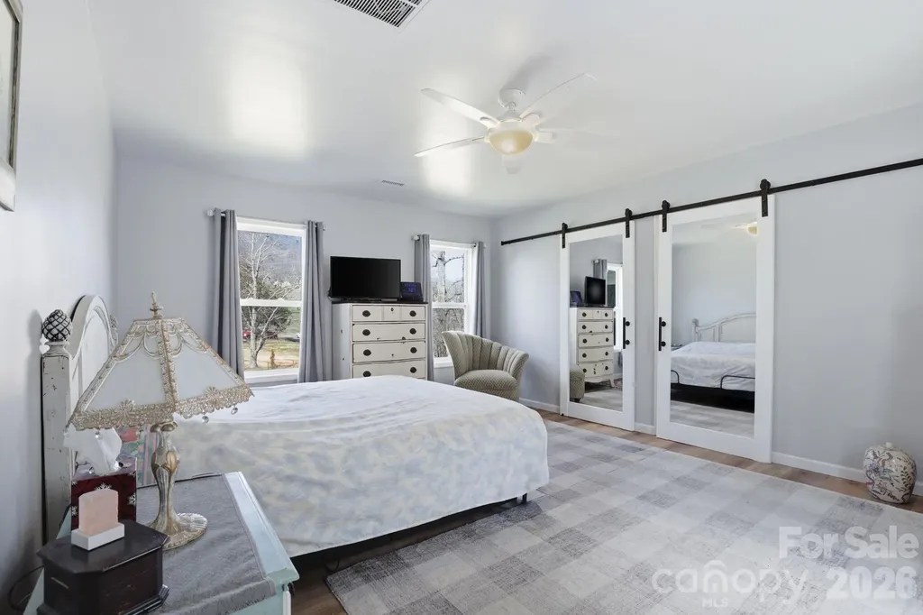 6998 Nobby Lail Road Connelly Springs NC 28612