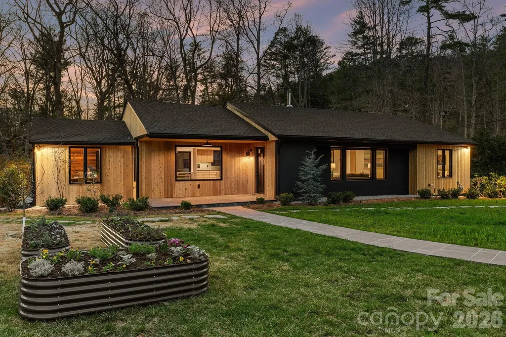 Asheville NC, 330 Windsor Road