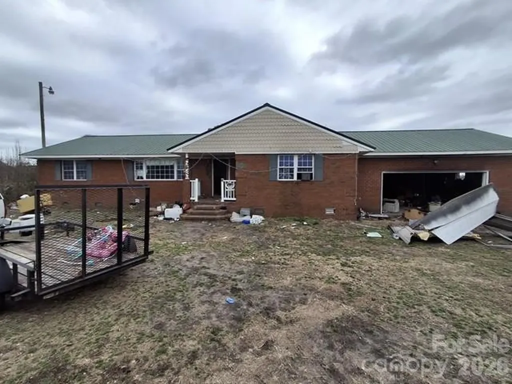 1764 E Hanrahan Road Ayden NC 28513