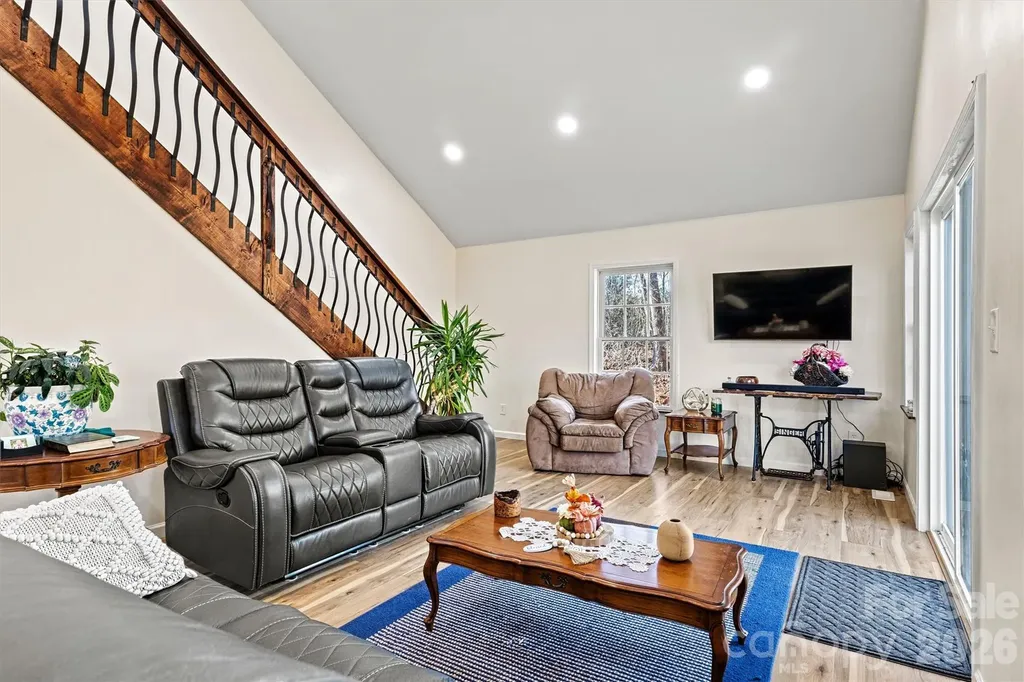 6051 Pointe West Lane Vale NC 28168