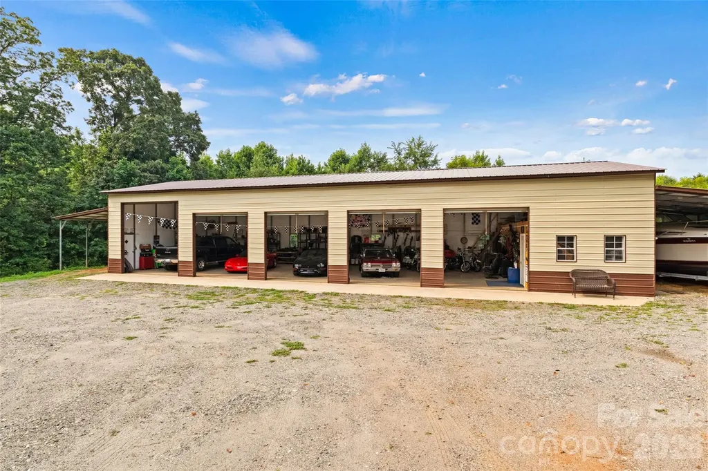 6051 Pointe West Lane Vale NC 28168