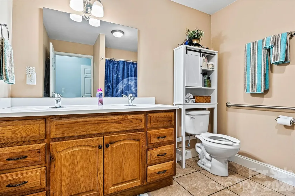 6051 Pointe West Lane Vale NC 28168