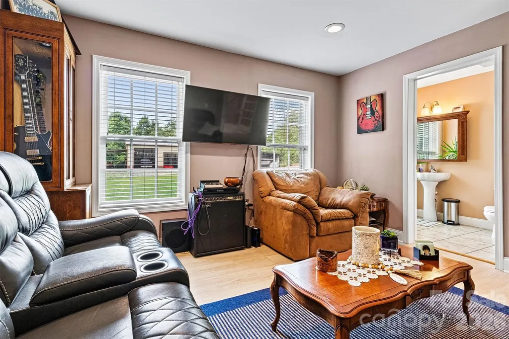 6051 Pointe West Lane Vale NC 28168