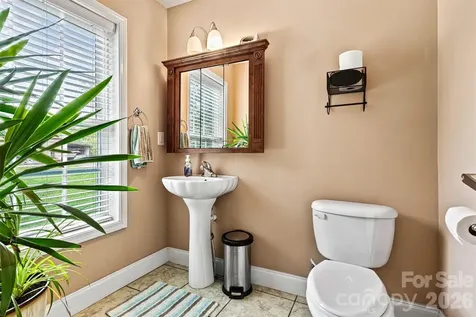 6051 Pointe West Lane Vale NC 28168
