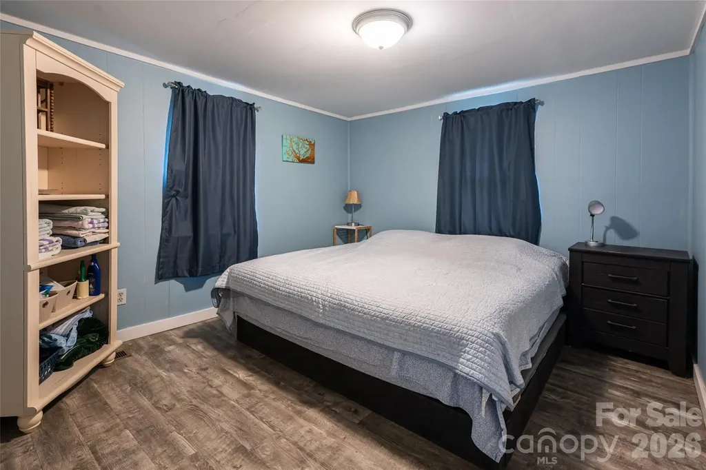 203 Pine Street Candler NC 28715