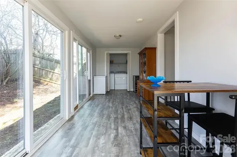 203 Pine Street Candler NC 28715