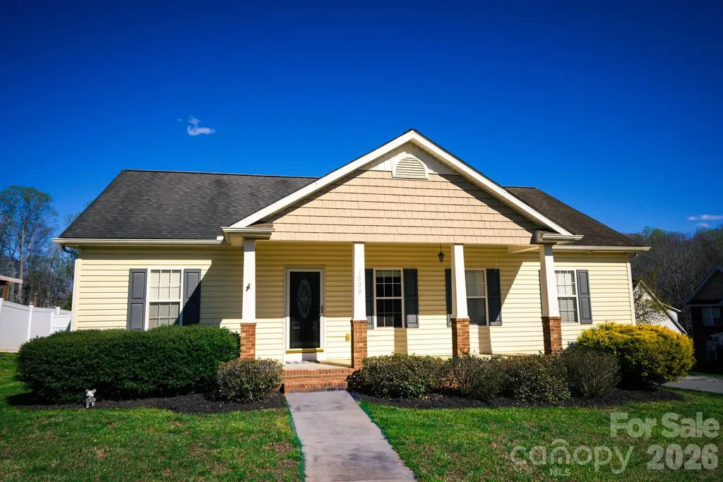 1009 Preston Drive Lowell NC 28098