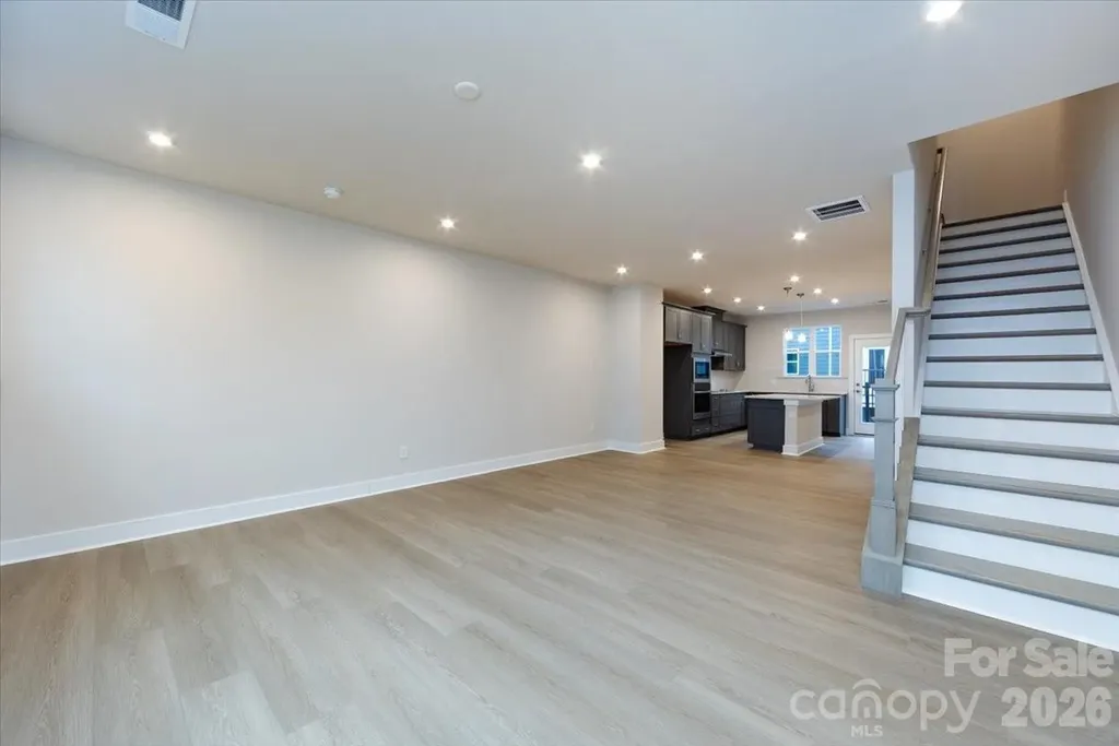6012 Pivot Court Charlotte NC 28205