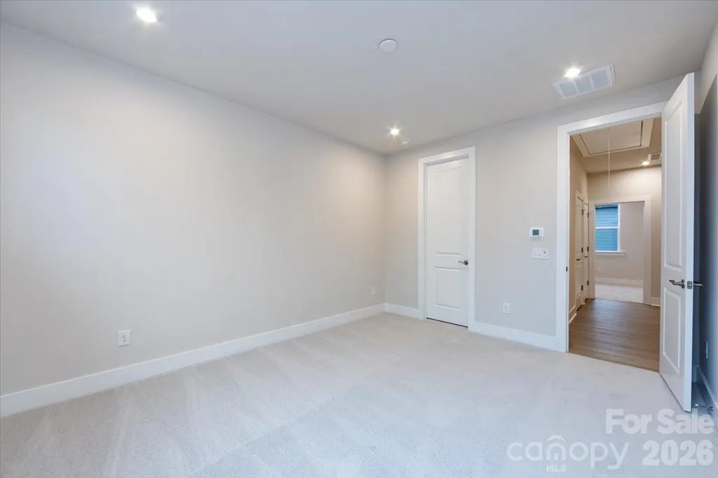 6012 Pivot Court Charlotte NC 28205