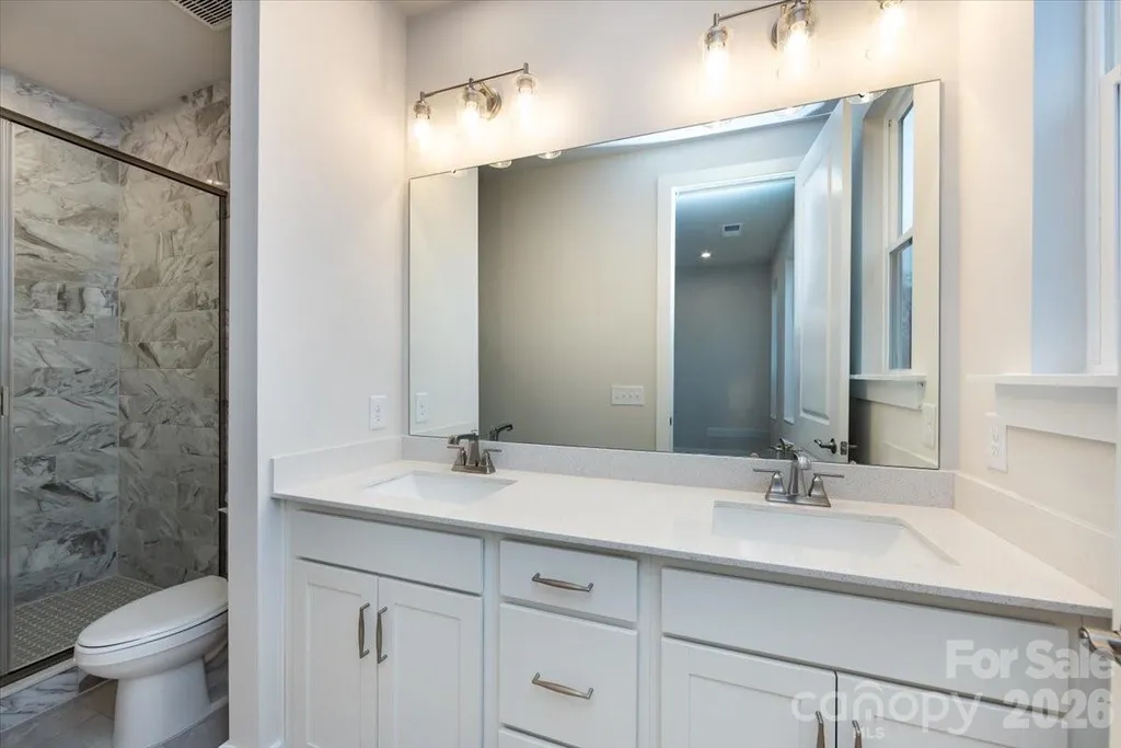 6012 Pivot Court Charlotte NC 28205