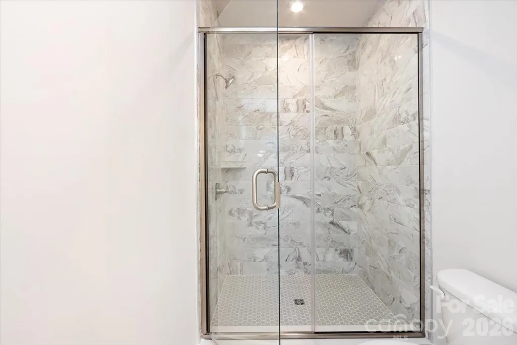 6012 Pivot Court Charlotte NC 28205
