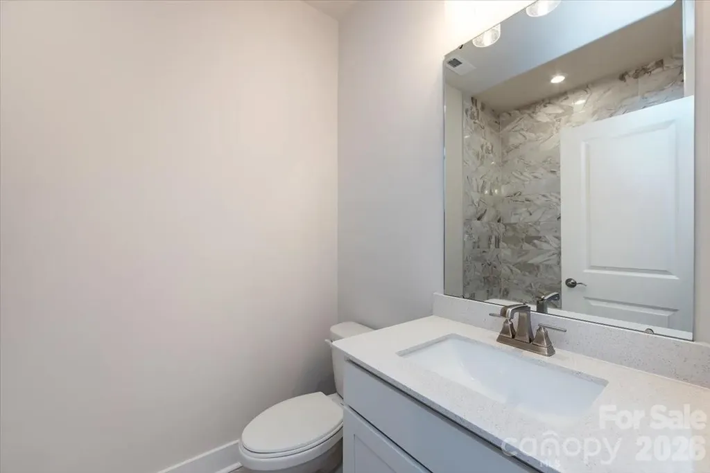 6012 Pivot Court Charlotte NC 28205