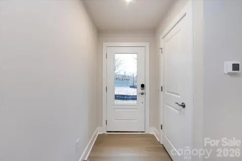6012 Pivot Court Charlotte NC 28205