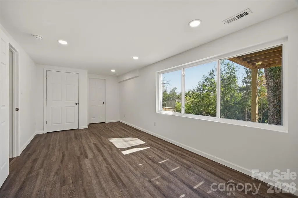 223 W Park Drive Morganton NC 28655