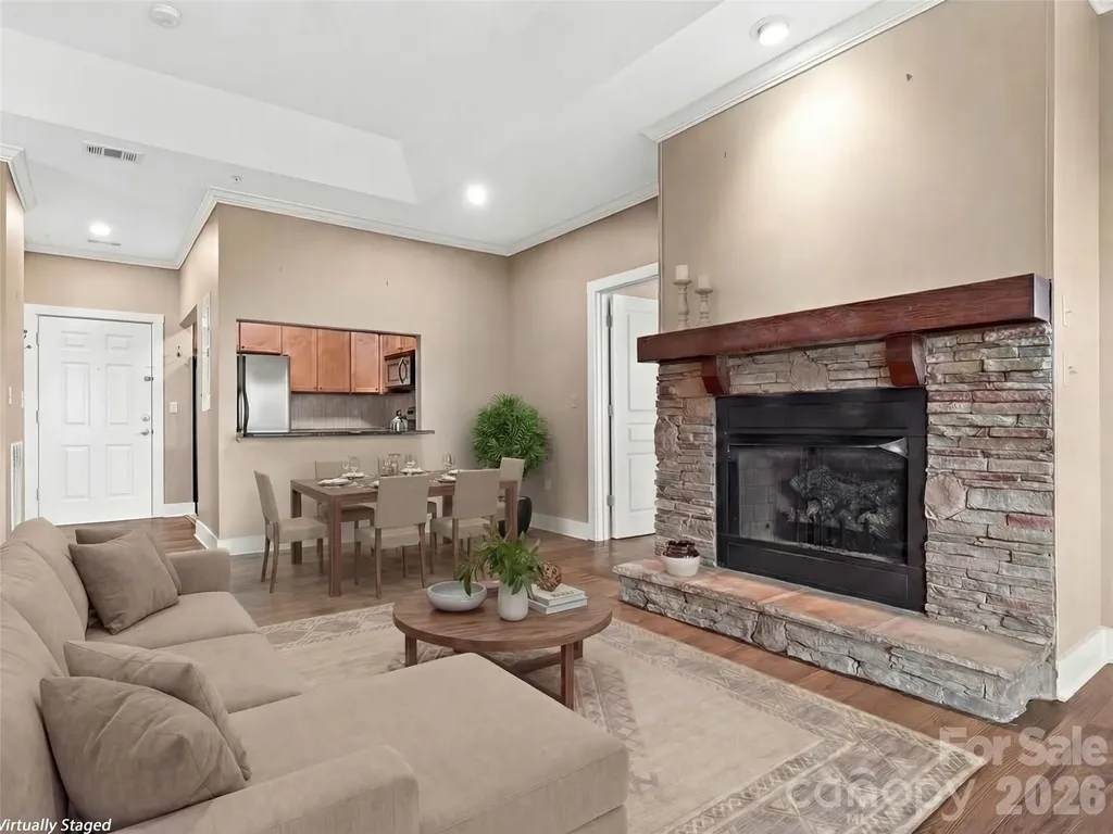 9 Kenilworth Knoll Asheville NC 28805